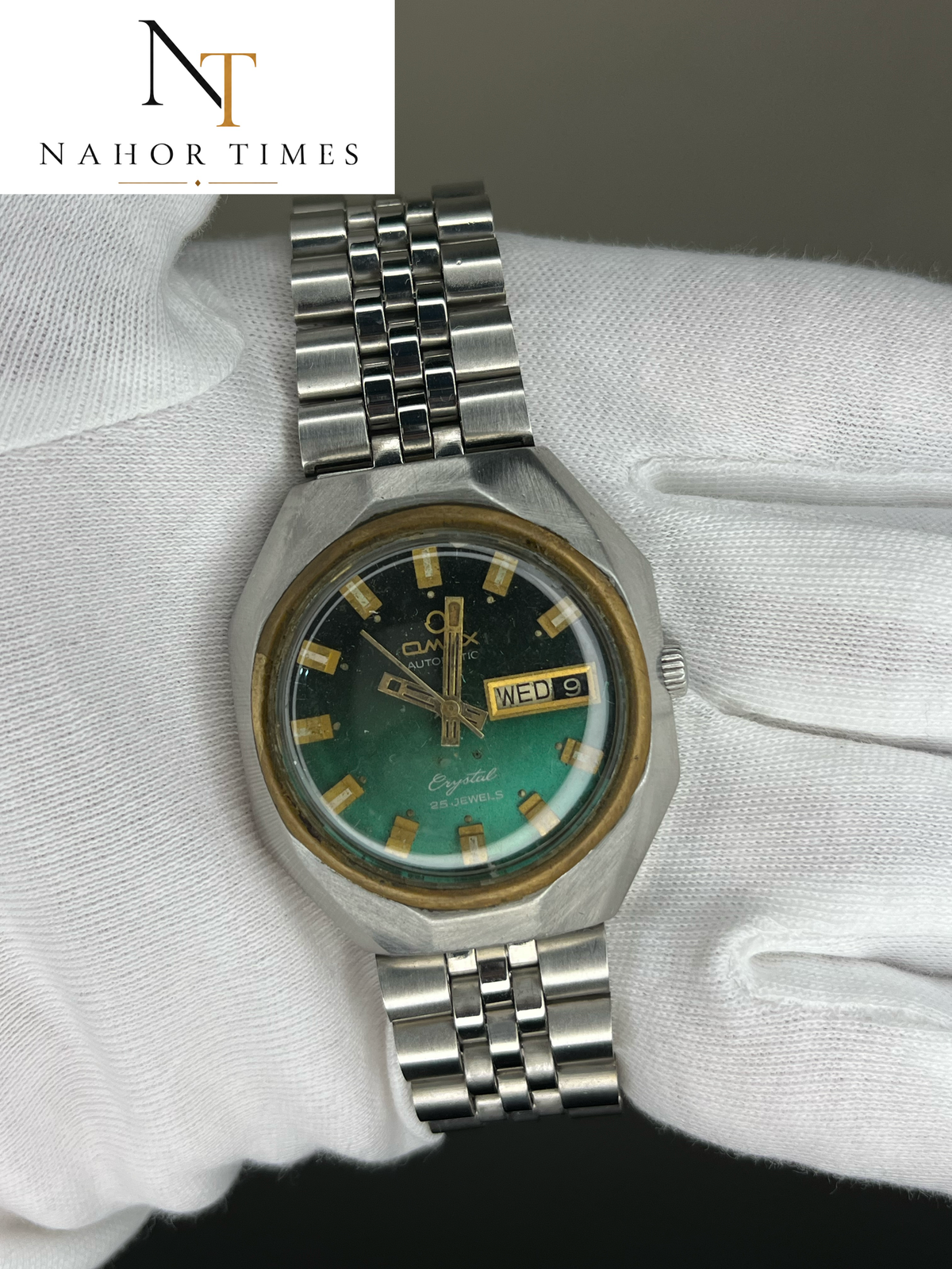 OMAX CRYSTAL DAY-DATE 25 JEWELS